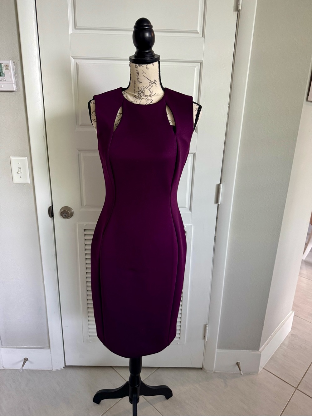 Calvin Klein Scuba Sleeveless Purple Sheath Dress
